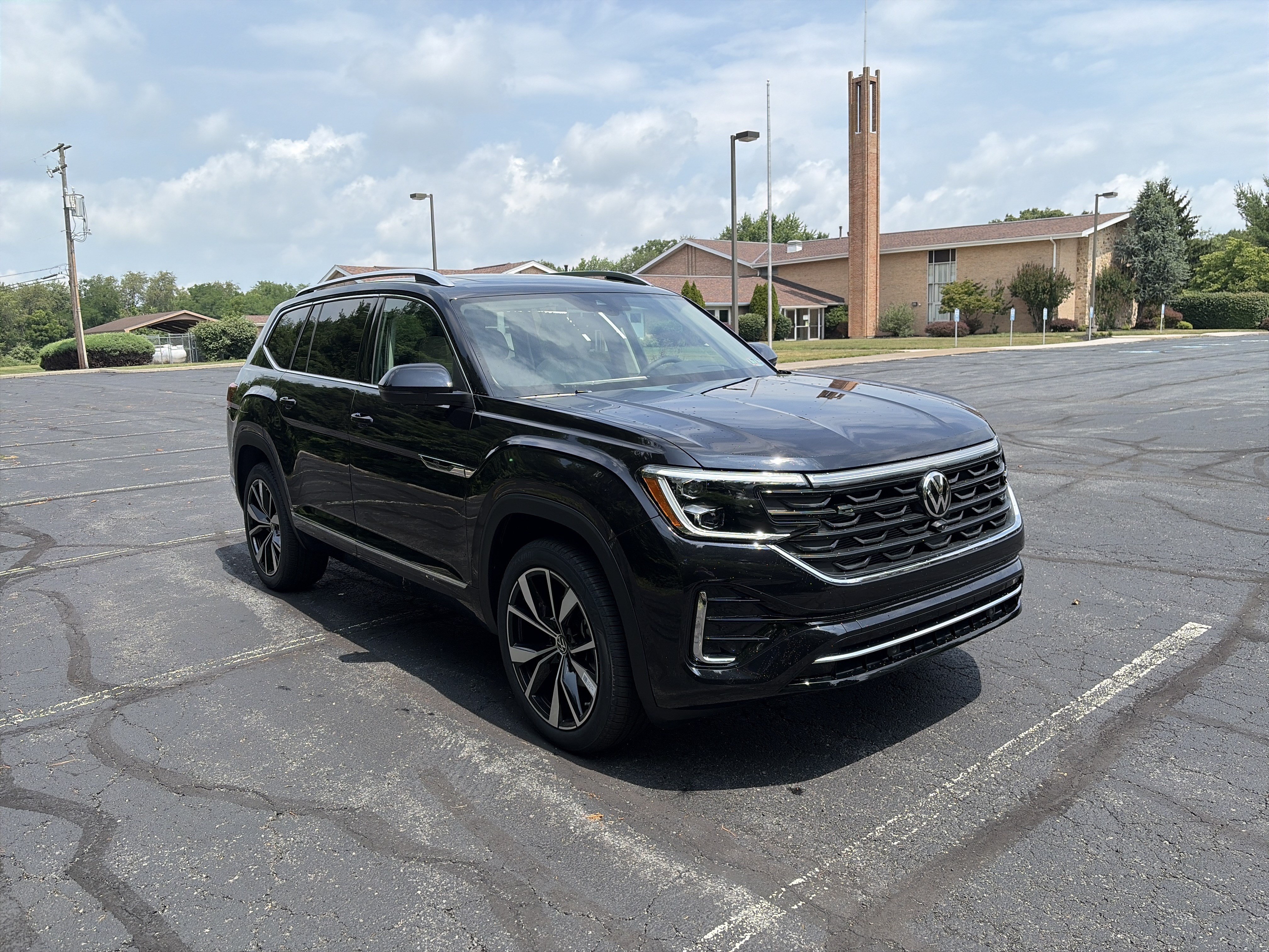 New 2026 Volkswagen Atlas SEL Premium R-Line AWD/4WD image 3