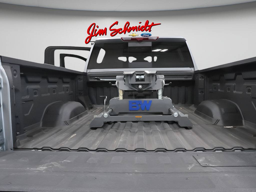 Used 2025 Chevrolet Silverado 2500 High Country w/ Technology Package AWD/4WD image 32