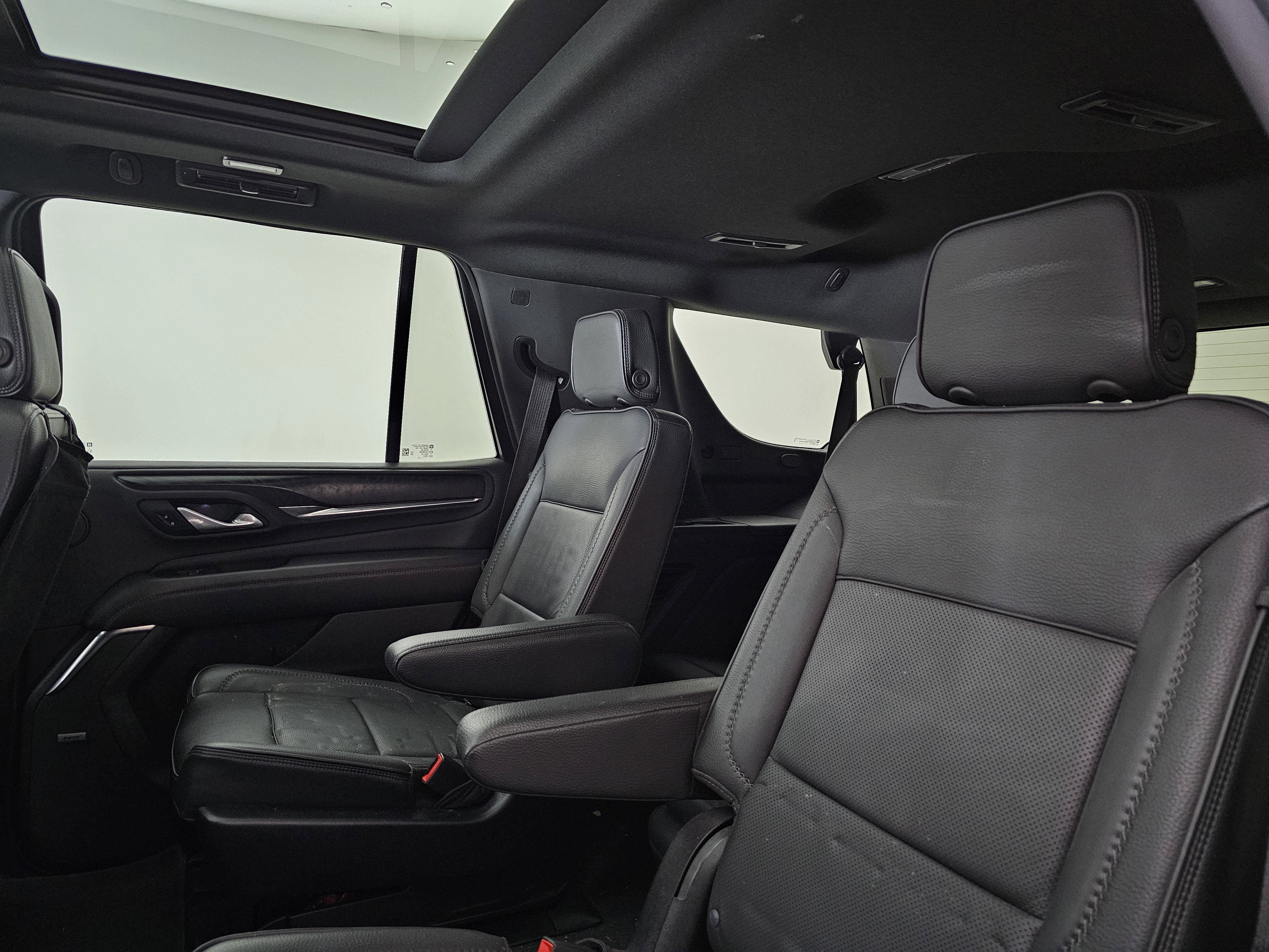 Used 2022 GMC Yukon Denali w/ Max Trailering Package image 16