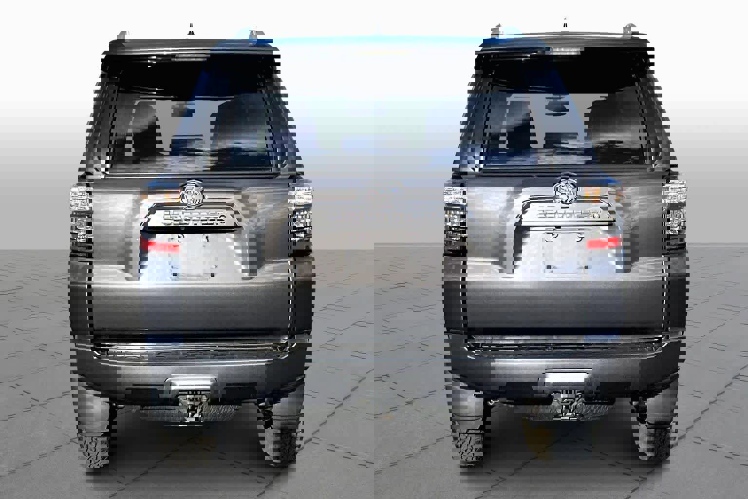 Used 2016 Toyota 4Runner SR5 Premium image 4