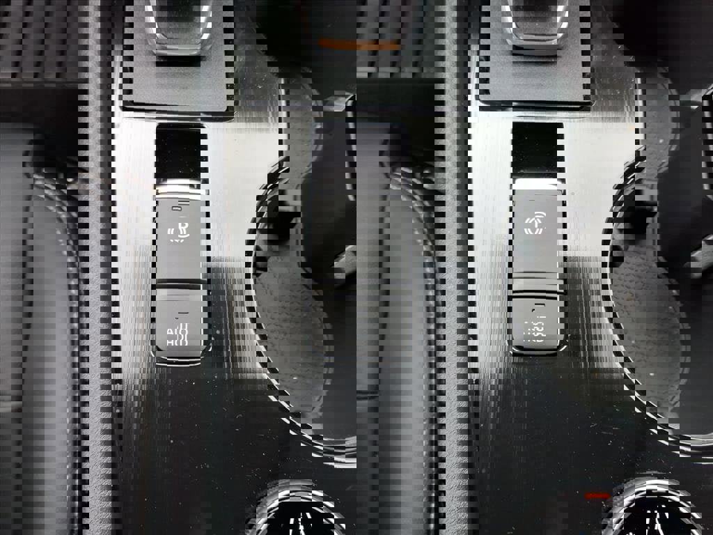 Used 2024 Nissan Rogue SL image 12