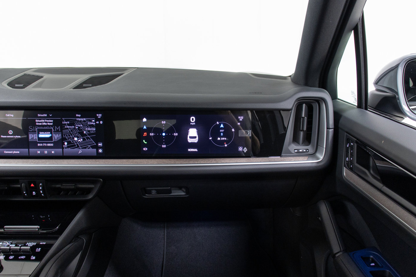 New 2025 Porsche Cayenne image 14