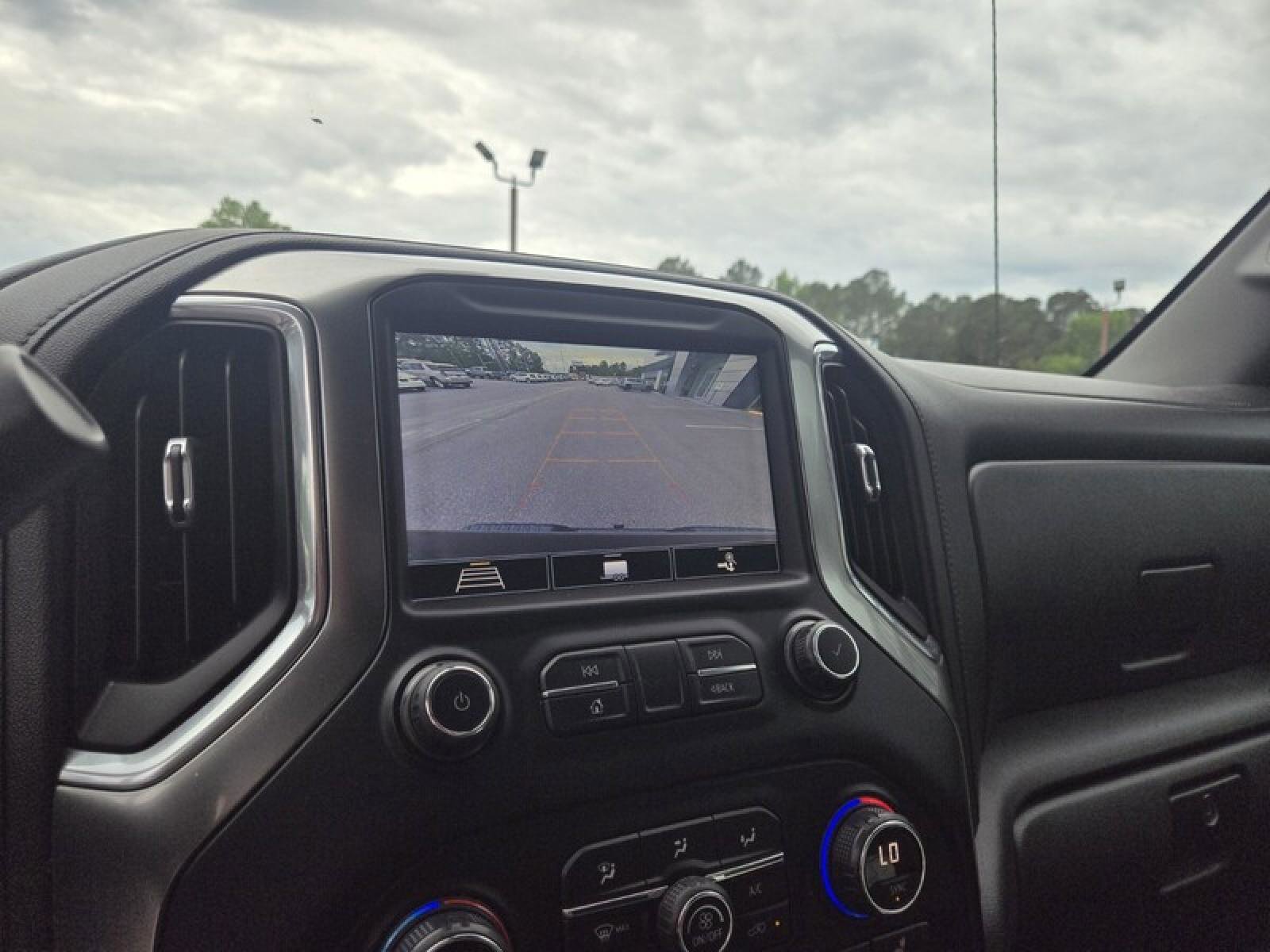 Used 2020 Chevrolet Silverado 1500 RST AWD/4WD image 15