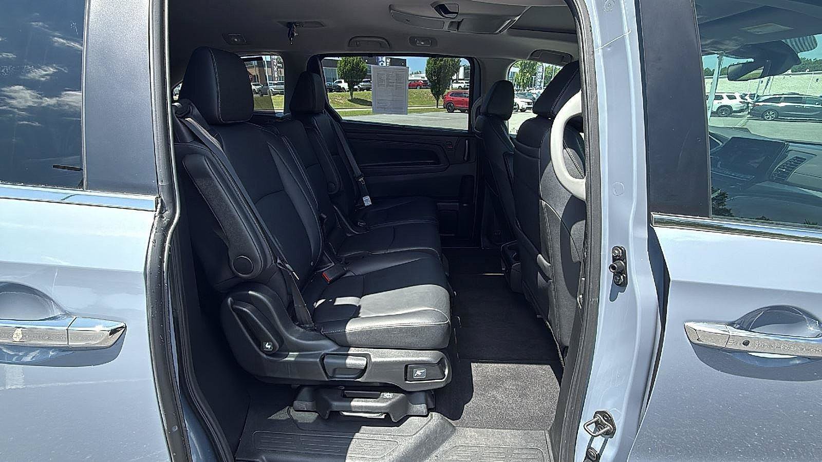 Used 2023 Honda Odyssey Touring image 18