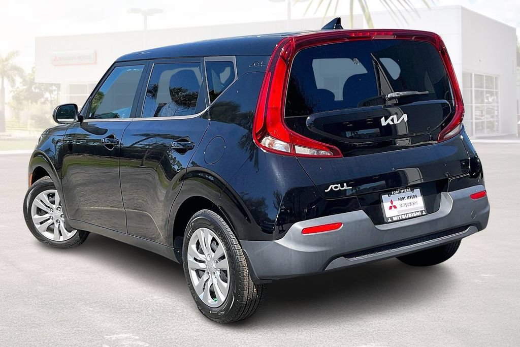 Used 2022 Kia Soul LX FWD image 29