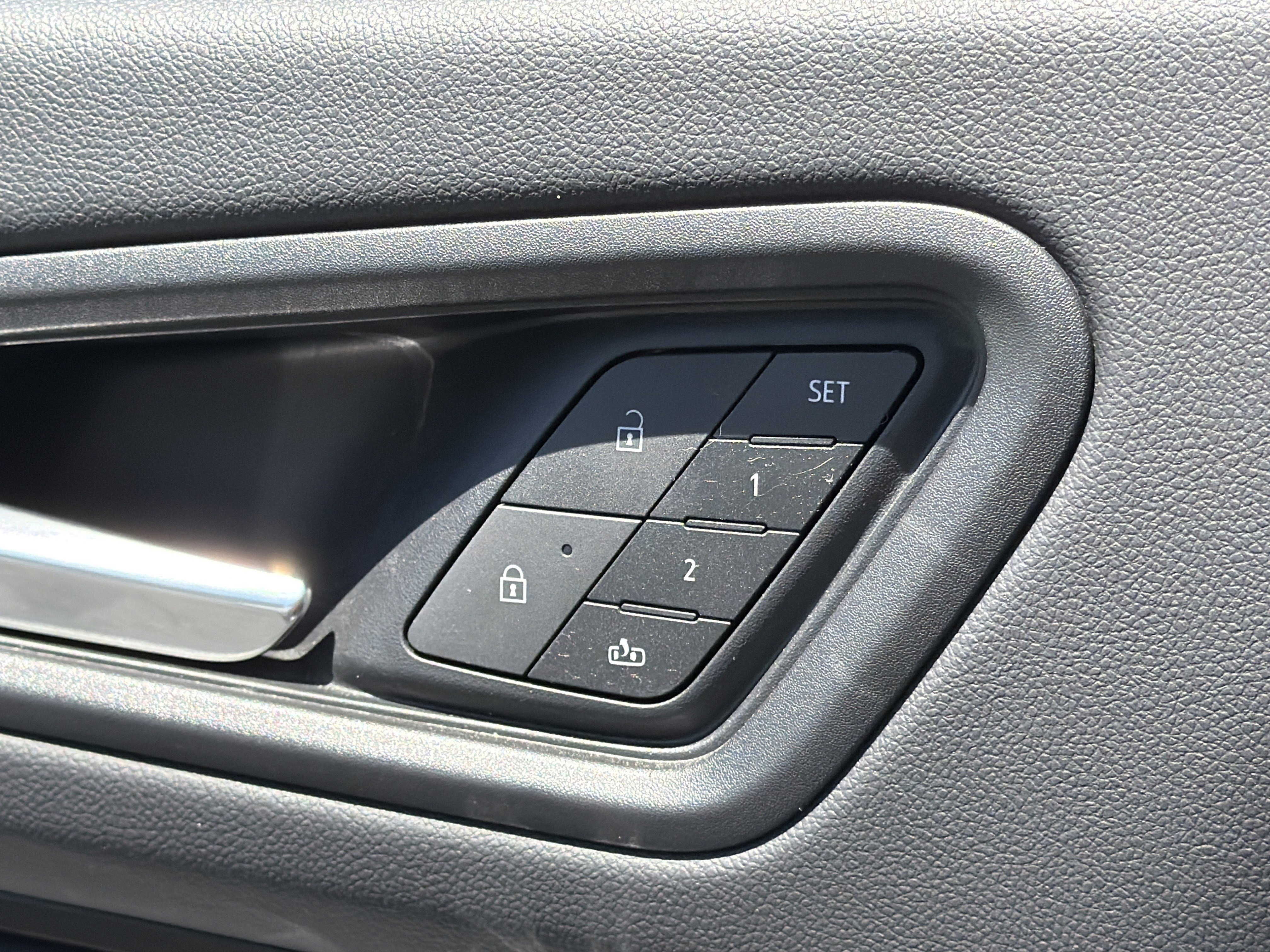 Used 2024 Honda Prologue Touring image 14