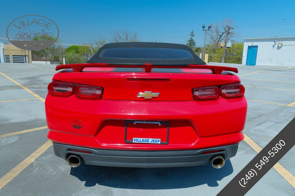 Used 2019 Chevrolet Camaro LT RWD image 4