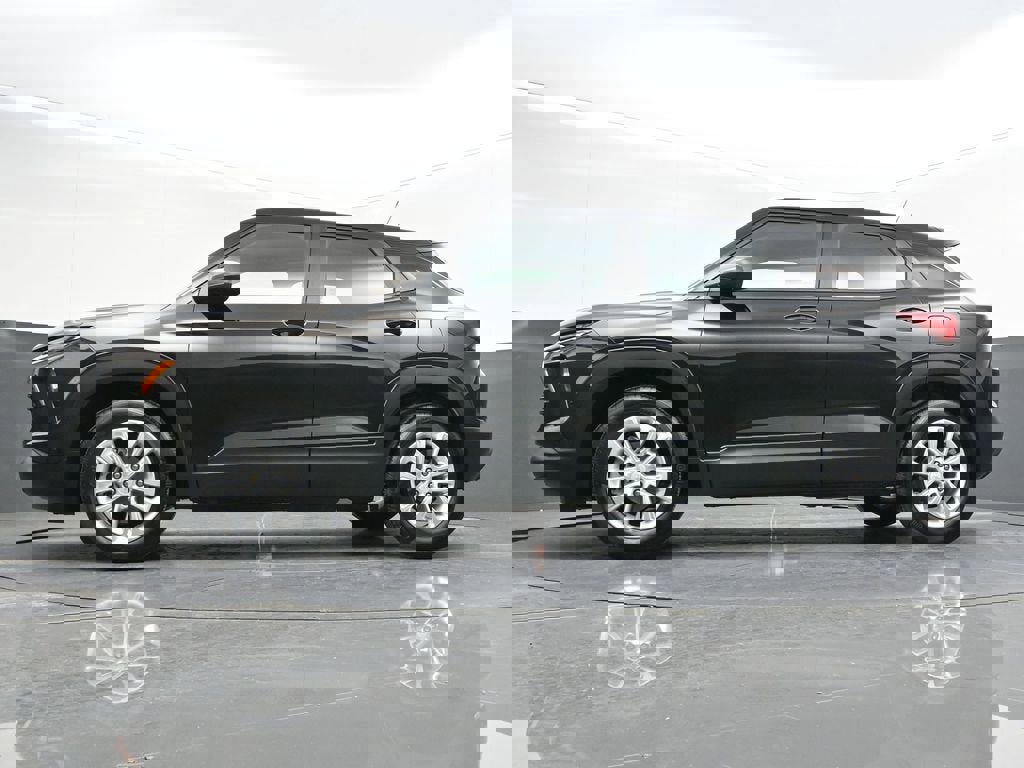 Certified 2025 Chevrolet TrailBlazer LS image 34