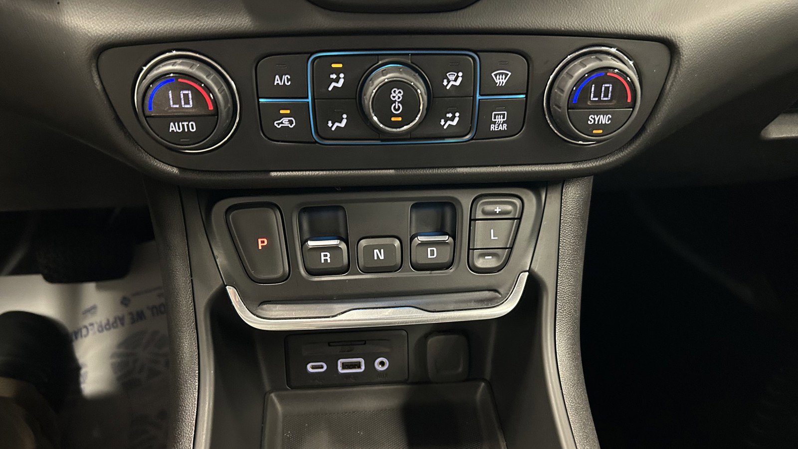 Used 2021 GMC Terrain SLT w/ Infotainment Package II image 29