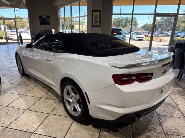 Used 2020 Chevrolet Camaro LT image 5