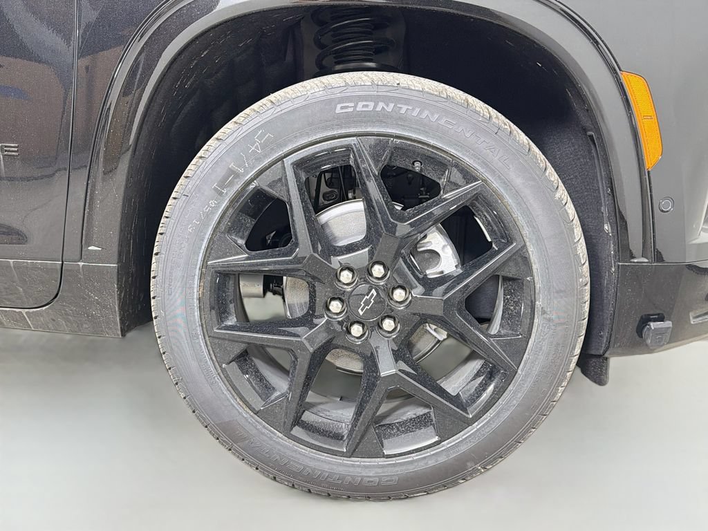 New 2026 Chevrolet Traverse RS w/ LPO, Floor Liner Package AWD/4WD image 29