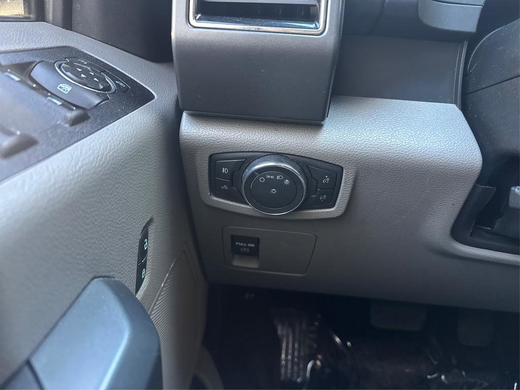 Used 2018 Ford F150 XLT image 16