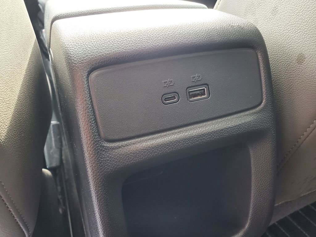 Used 2025 Chevrolet Trax ACTIV w/ Sunroof Package FWD image 28