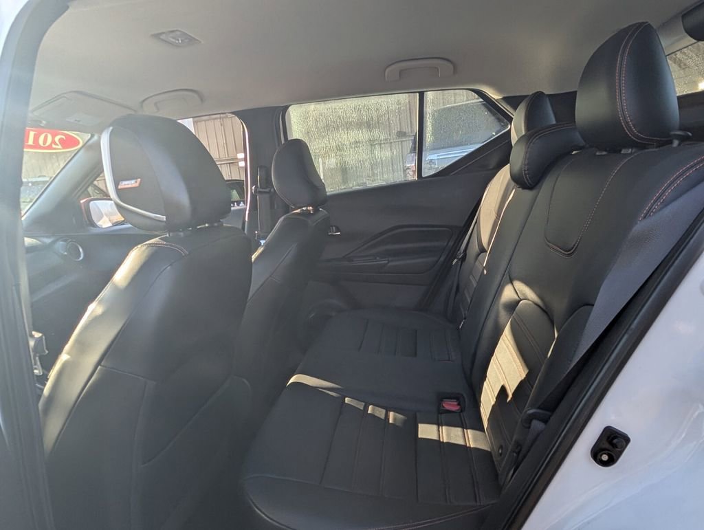 Used 2019 Nissan Kicks SR w/ SR Premium Package image 12
