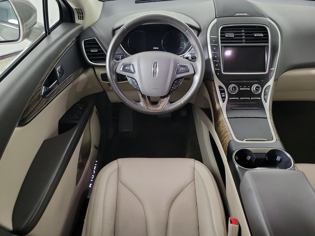 Used 2018 Lincoln MKX Select w/ Select Plus Package FWD image 11