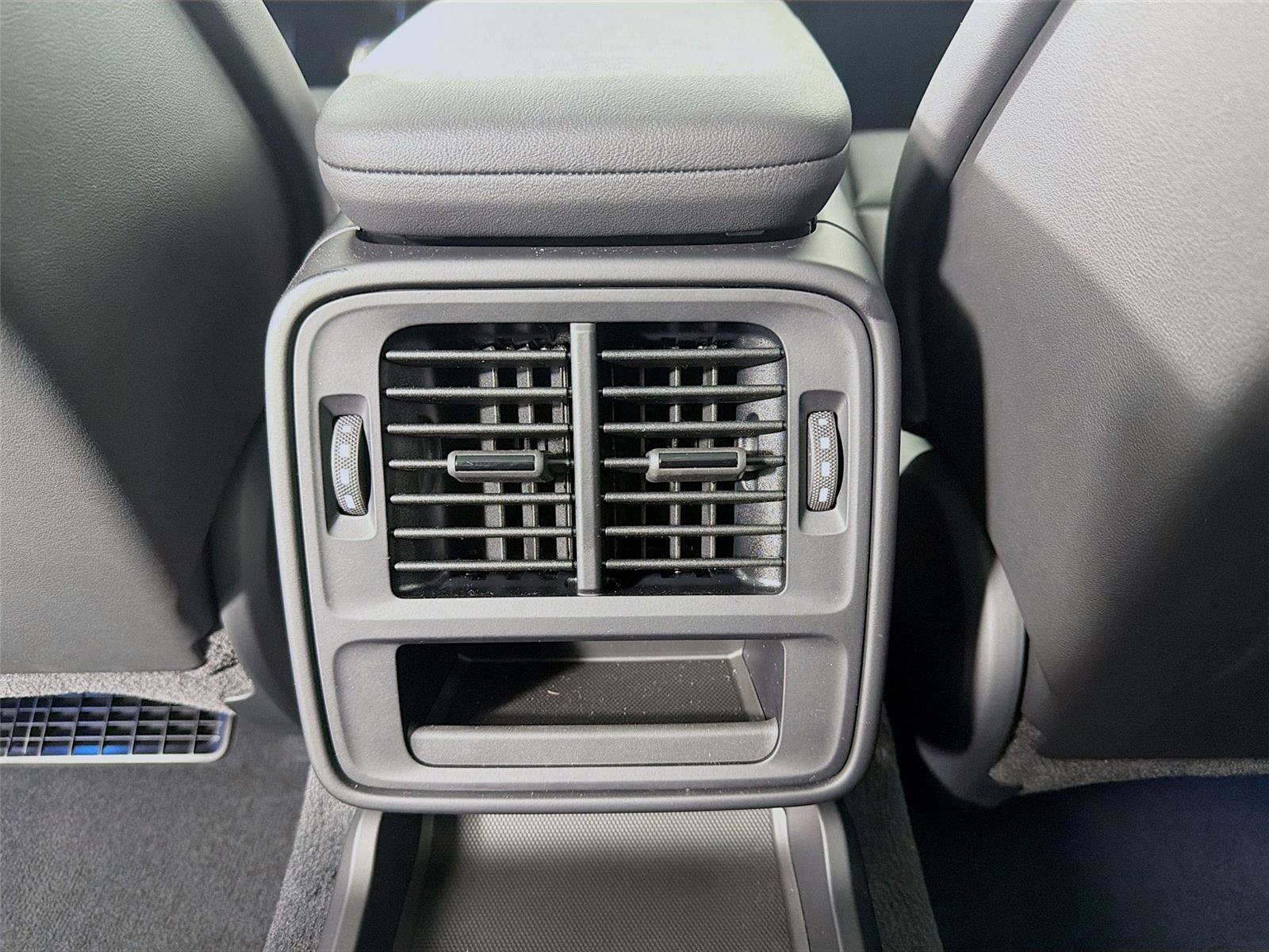 Certified 2025 Porsche Taycan image 22