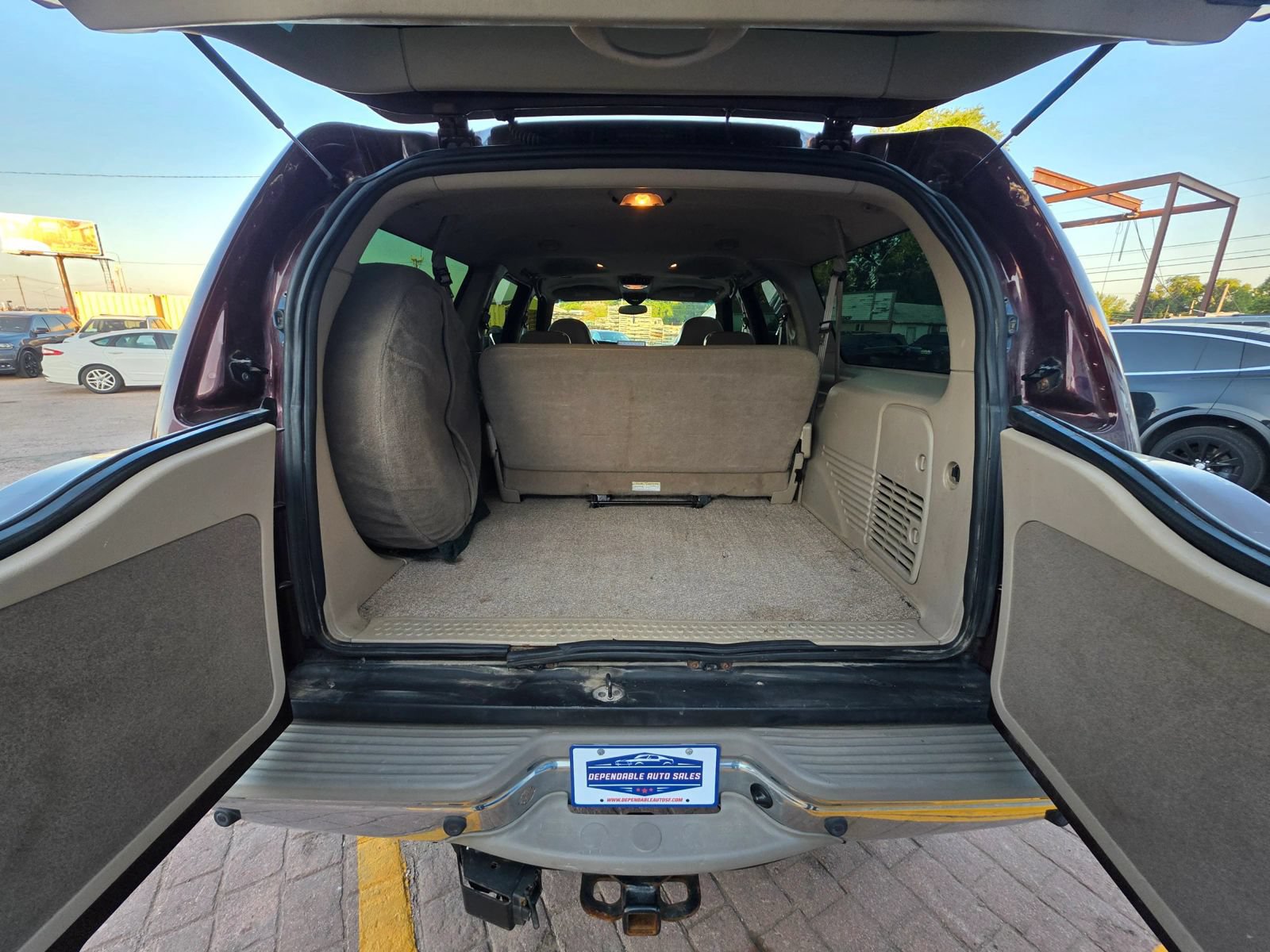 Used 2001 Ford Excursion Limited AWD/4WD image 12