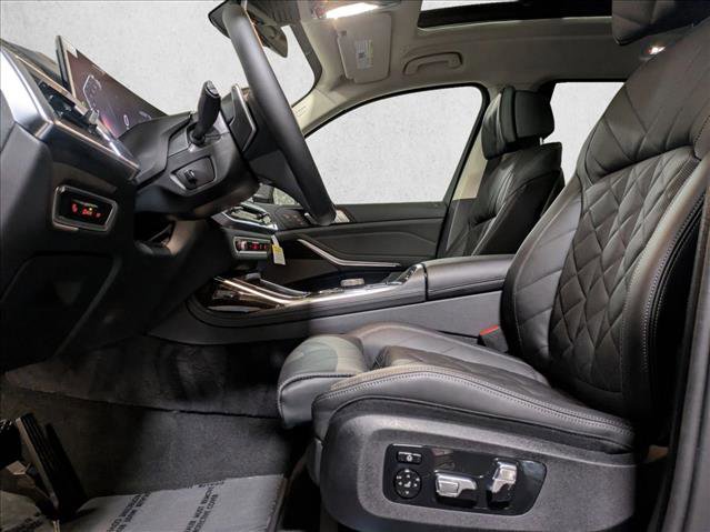 New 2026 BMW X7 xDrive40i w/ Executive Package image 4