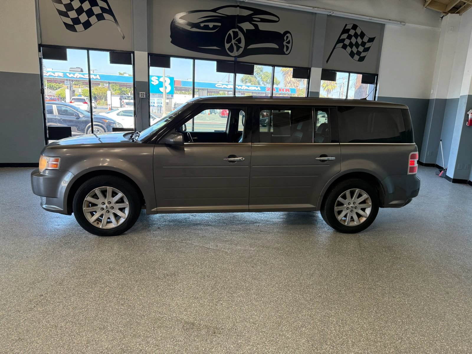 Used 2009 Ford Flex SEL FWD image 4