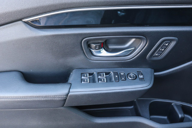 Certified 2025 Honda Pilot EX-L image 21