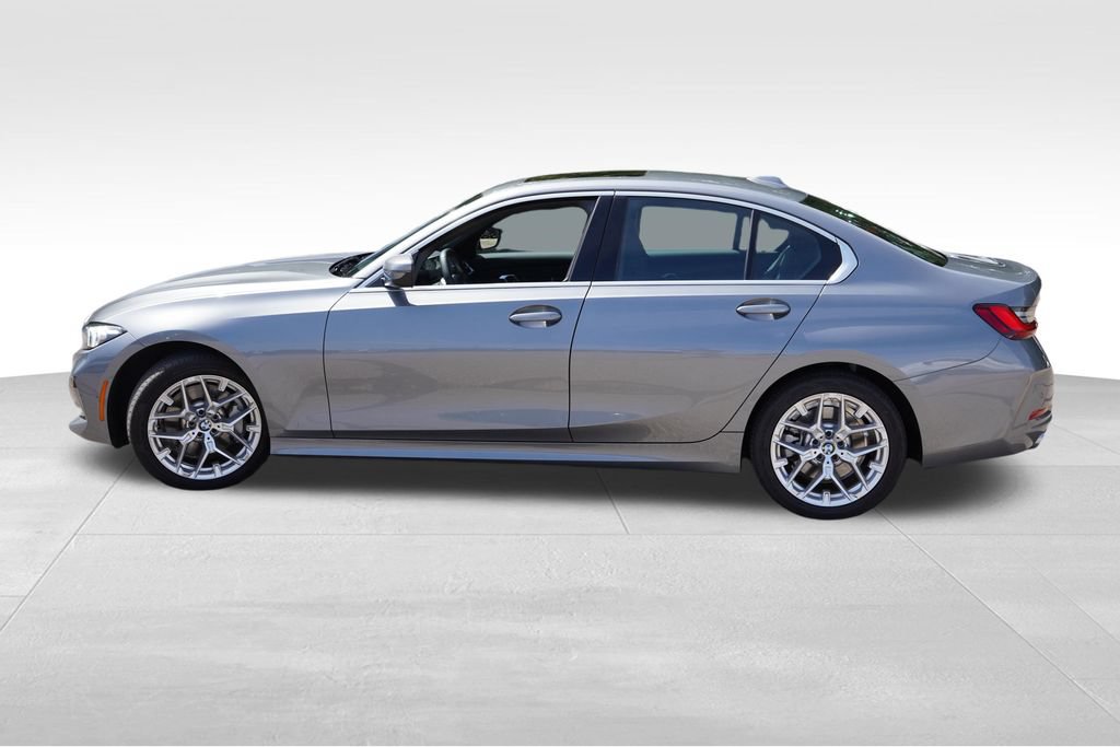 Used 2026 BMW 330i xDrive Sedan AWD/4WD image 9