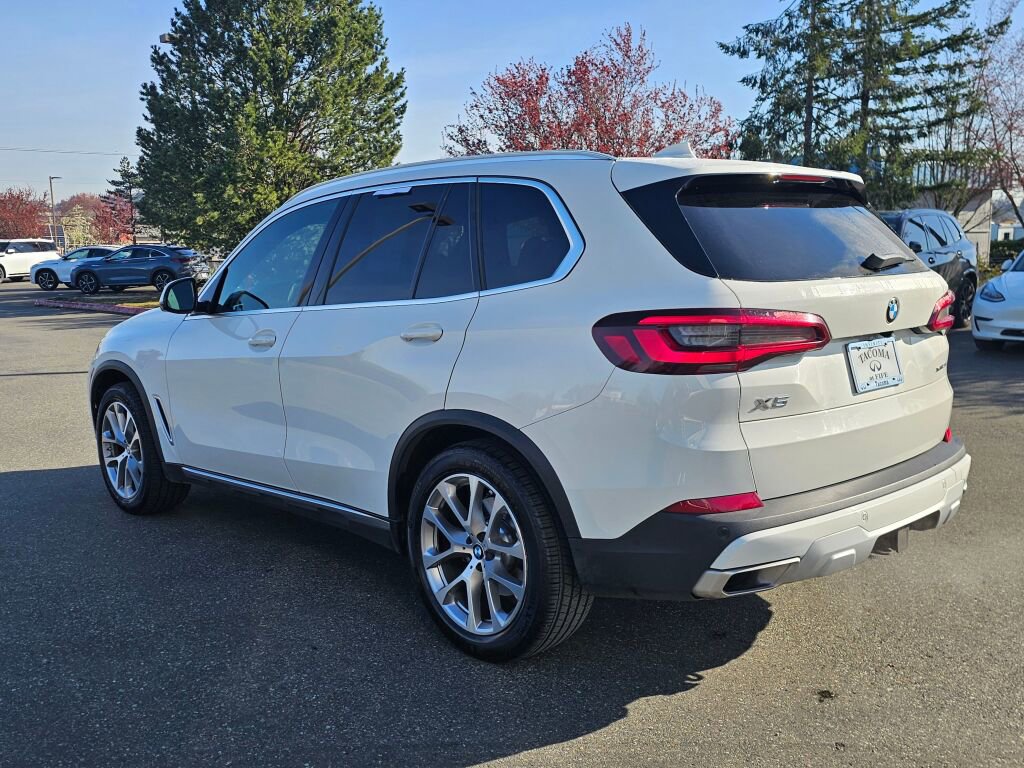Used 2023 BMW X5 xDrive40i w/ Executive Package image 5