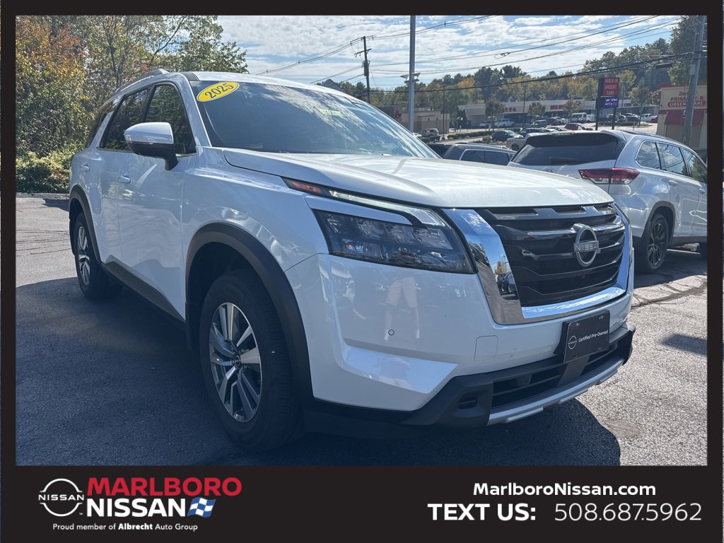 Used 2025 Nissan Pathfinder SL