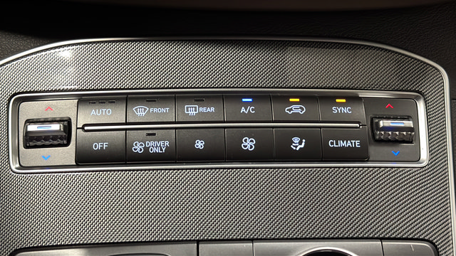 Used 2022 Hyundai Santa Fe Blue w/ Cargo Package AWD/4WD image 19