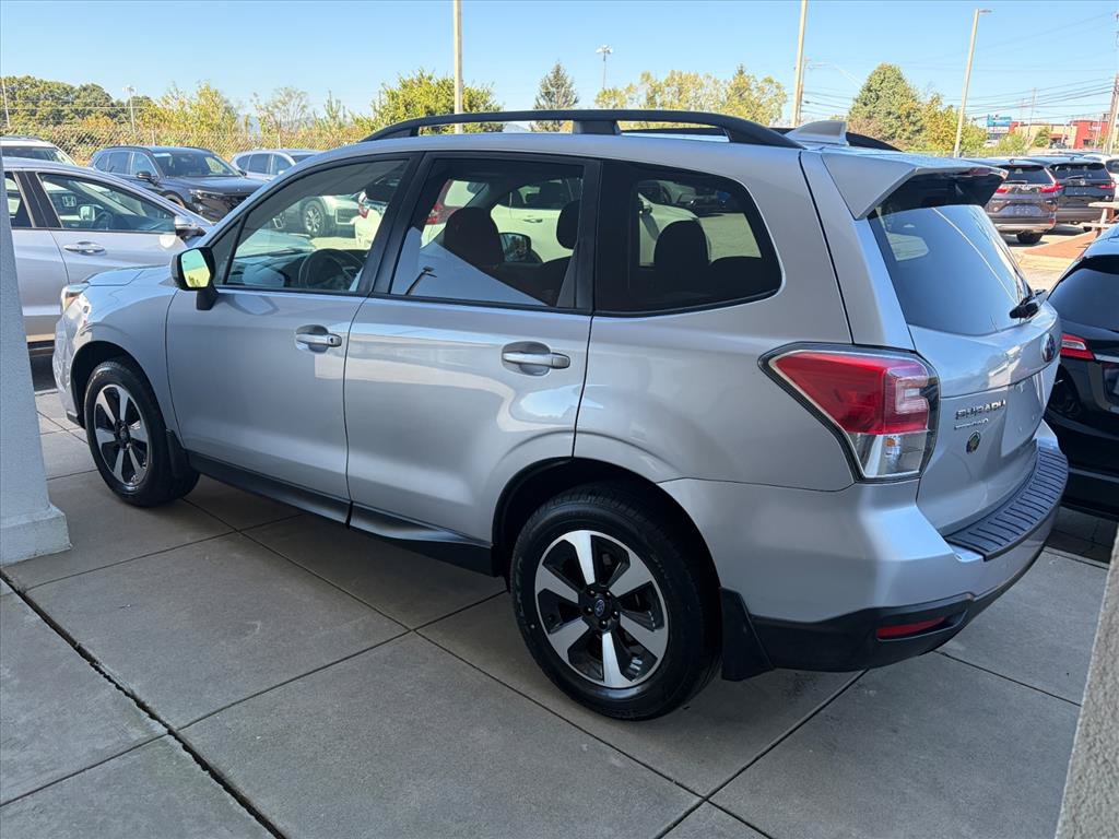 Used 2018 Subaru Forester 2.5i Premium w/ Protection Package #1 AWD/4WD image 5
