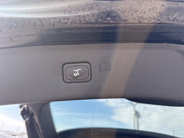 Used 2024 Ford Edge SEL w/ Convenience Package image 12