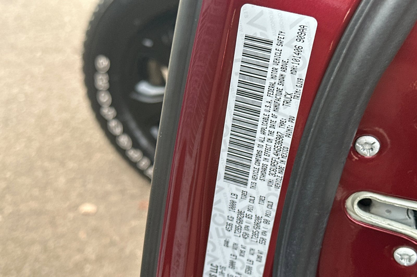 Used 2017 RAM 2500 Laramie w/ Sport Appearance Group image 26