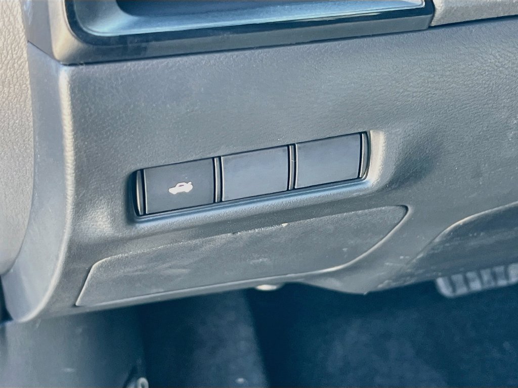 New 2027 Nissan Sentra SV FWD image 10