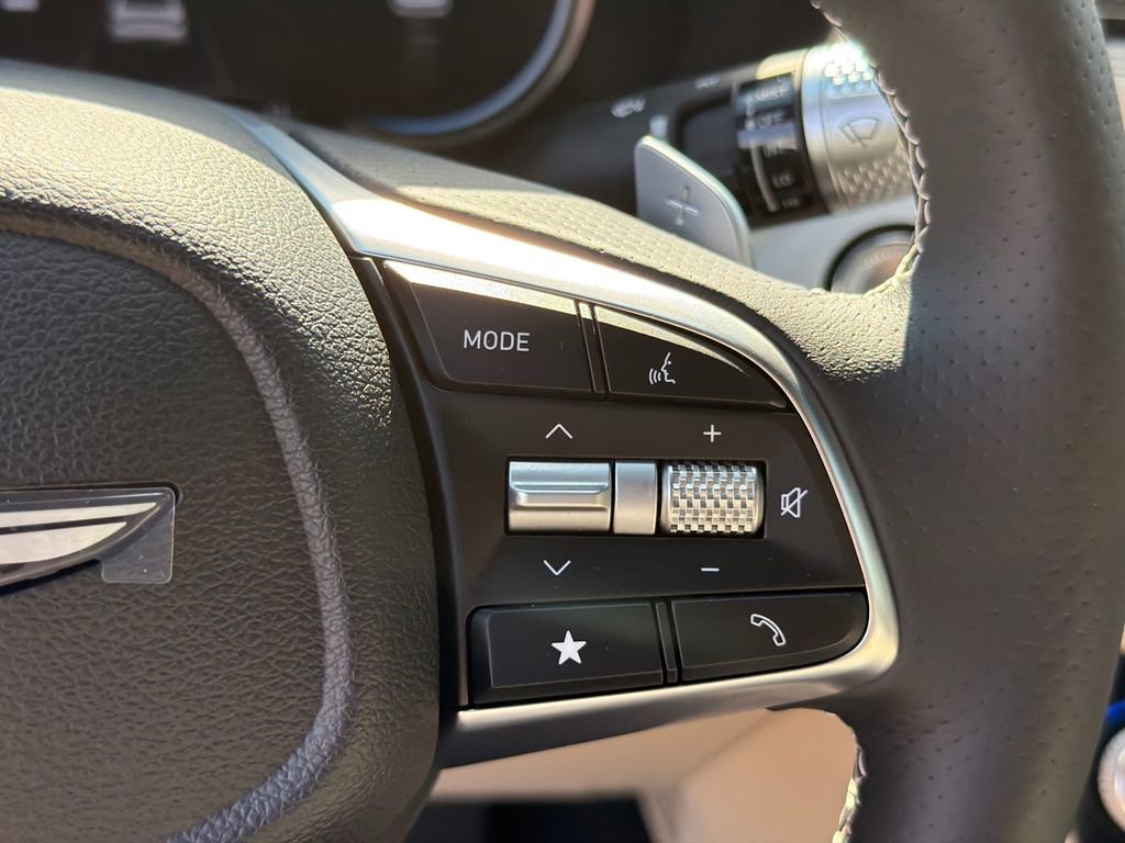 New 2026 Genesis G70 2.5T RWD image 25