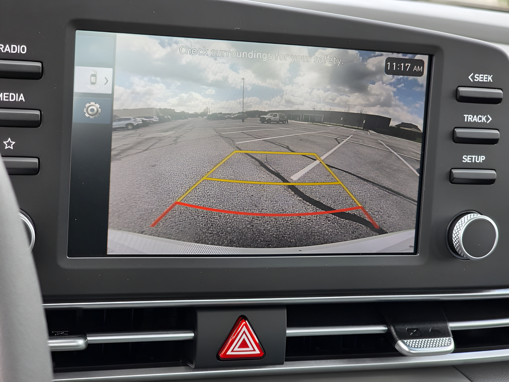 New 2026 Hyundai Elantra SE FWD image 18