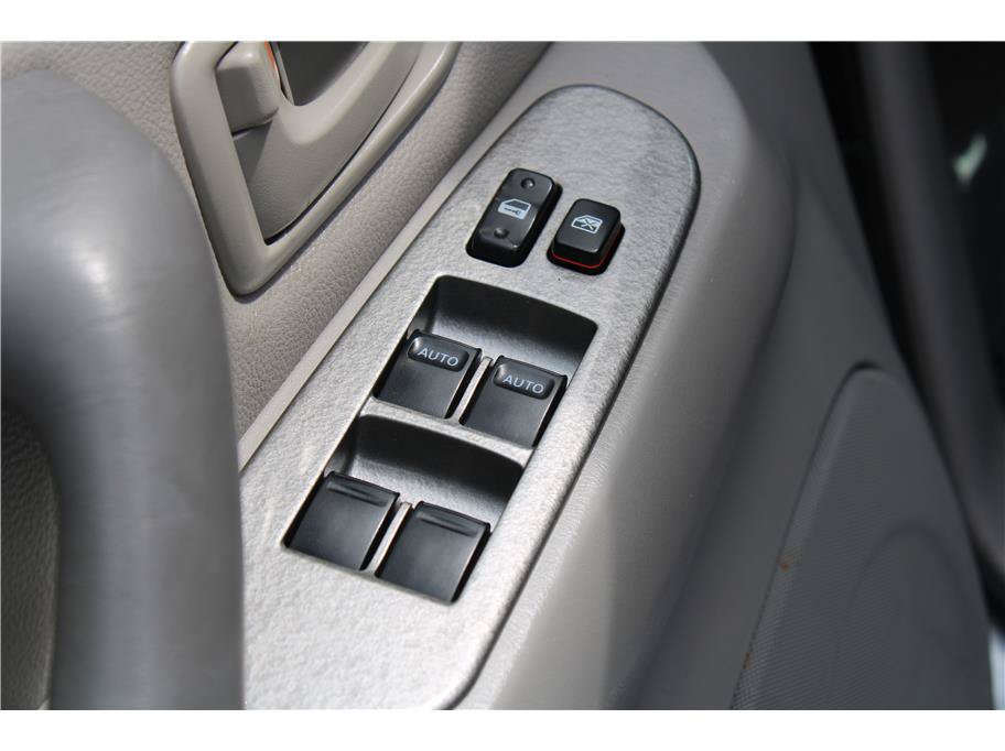 Used 2001 Toyota Sequoia Limited RWD image 16