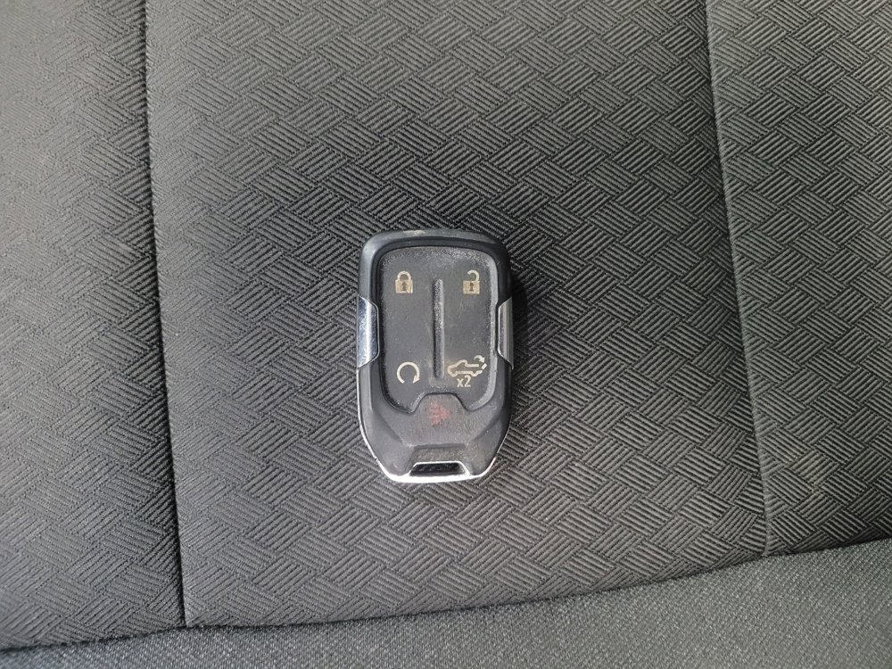 Used 2022 Chevrolet Silverado 1500 LT AWD/4WD image 32