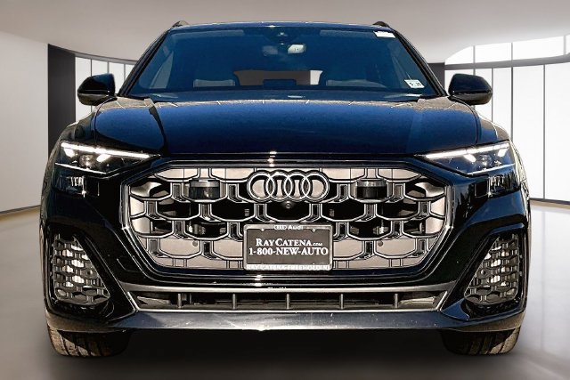 Used 2026 Audi Q8 Premium Plus AWD/4WD image 2