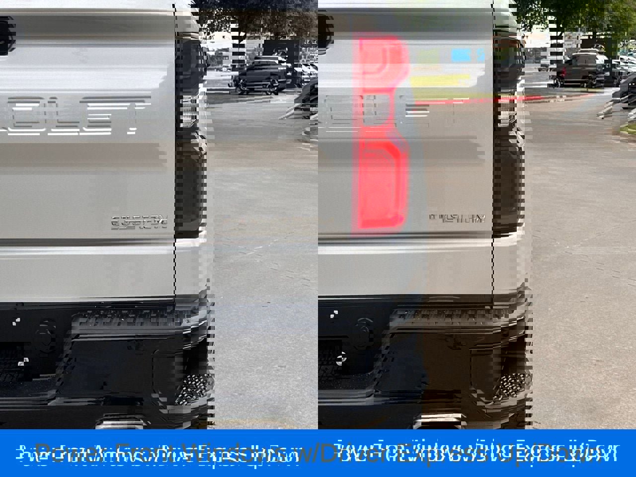 Used 2022 Chevrolet Silverado 1500 Custom Trail Boss AWD/4WD image 11