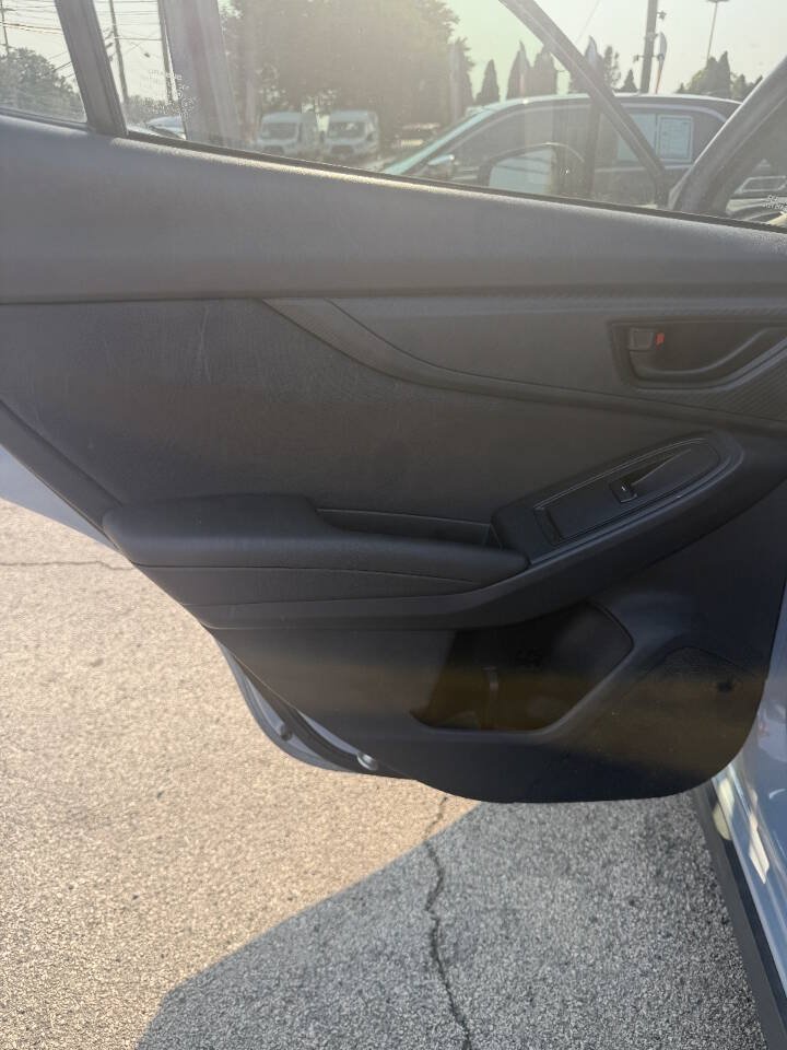 Used 2018 Subaru Crosstrek 2.0i Premium AWD/4WD image 12