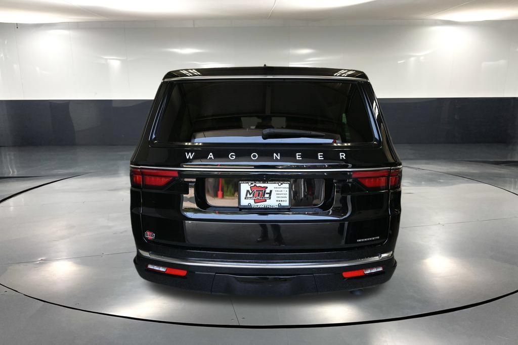 Used 2024 Jeep Wagoneer L Series III w/ Rear Seat Video Group 1 AWD/4WD image 7