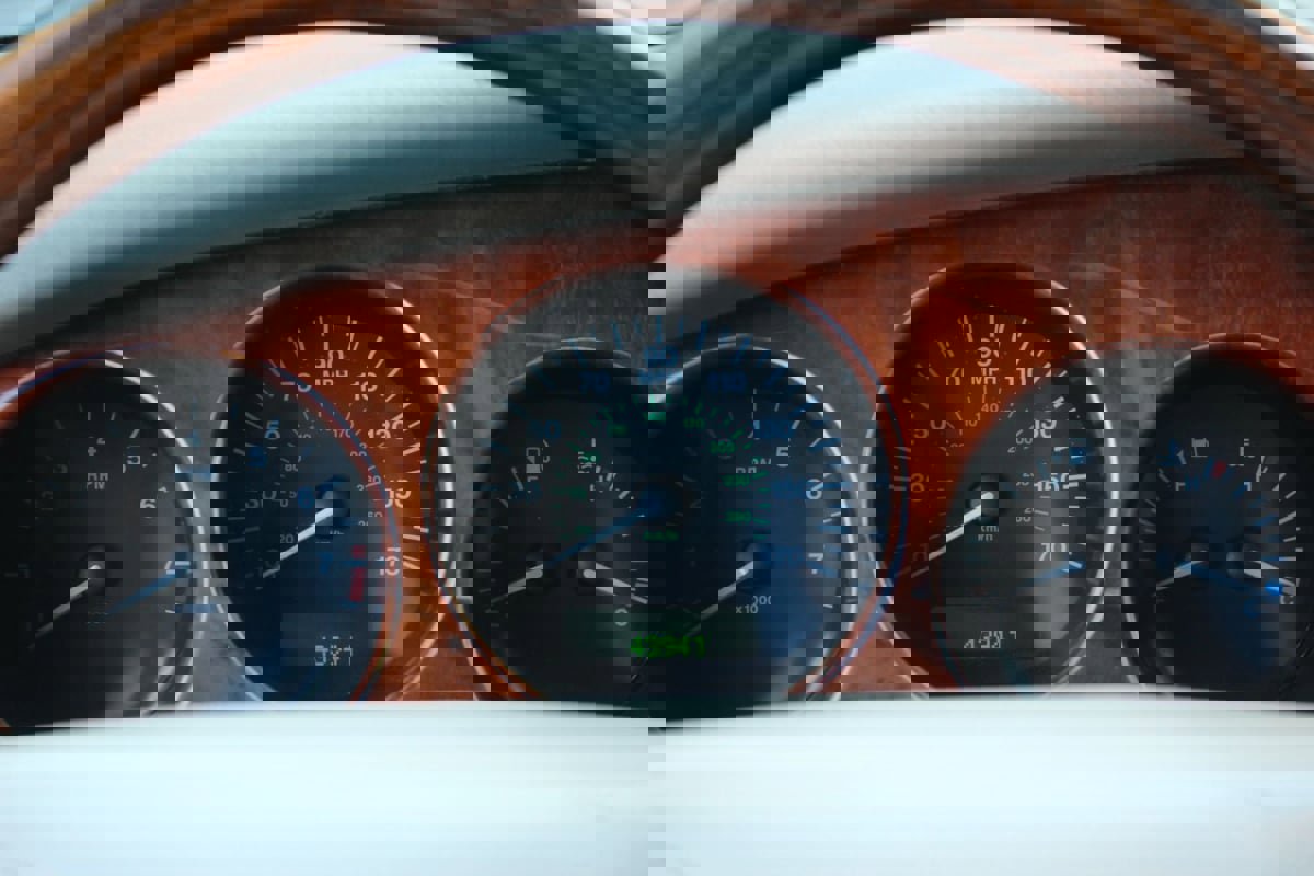 Used 2000 Jaguar XK8 Convertible image 16