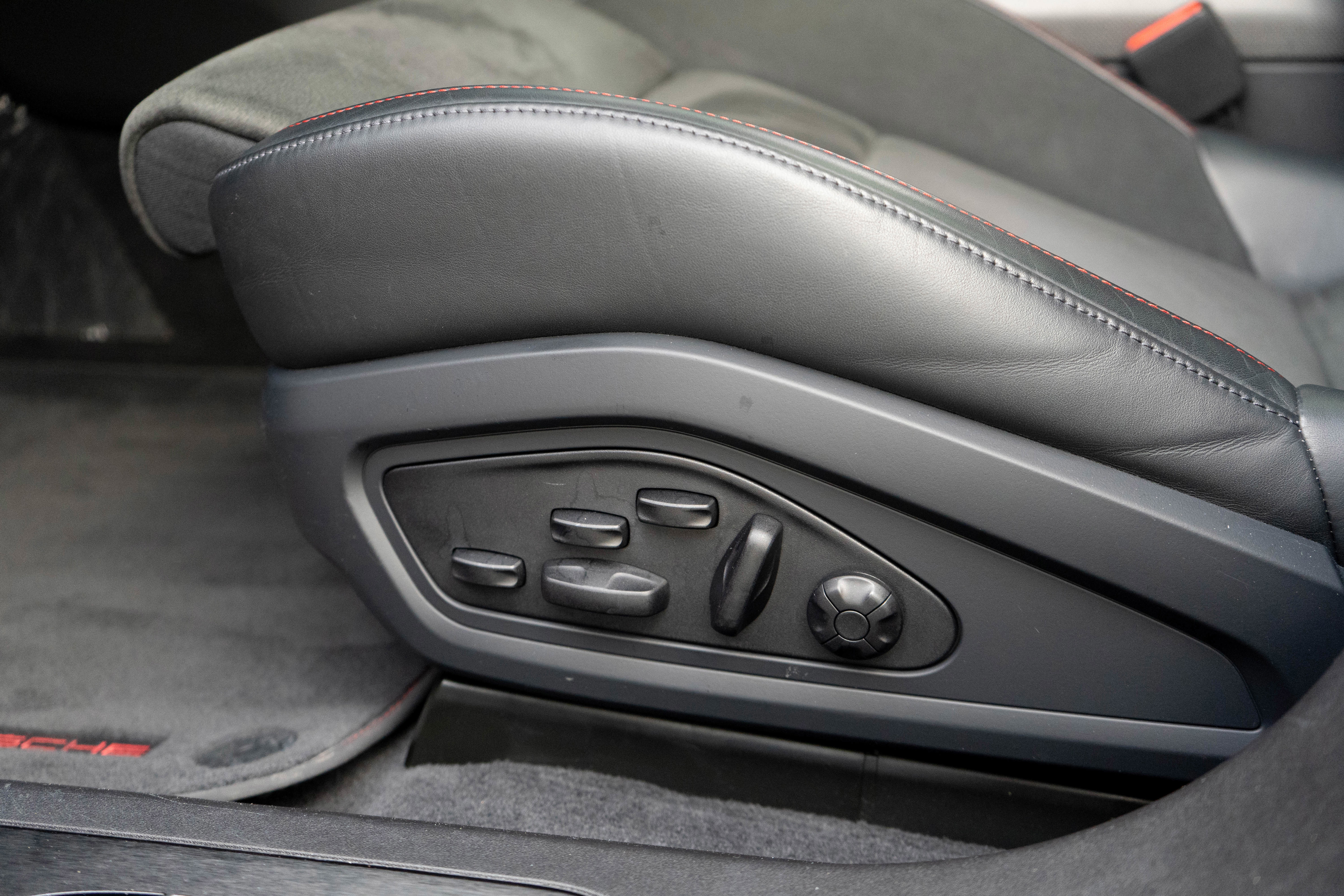 Used 2023 Porsche Taycan GTS image 15