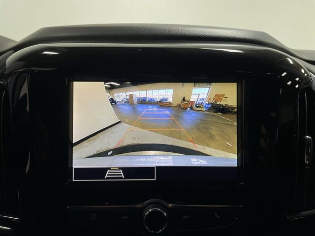 Used 2021 Chevrolet Traverse LS image 17