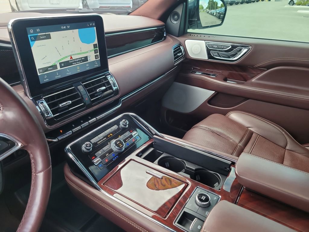 Used 2020 Lincoln Navigator Black Label w/ Cargo Convenience Package AWD/4WD image 21