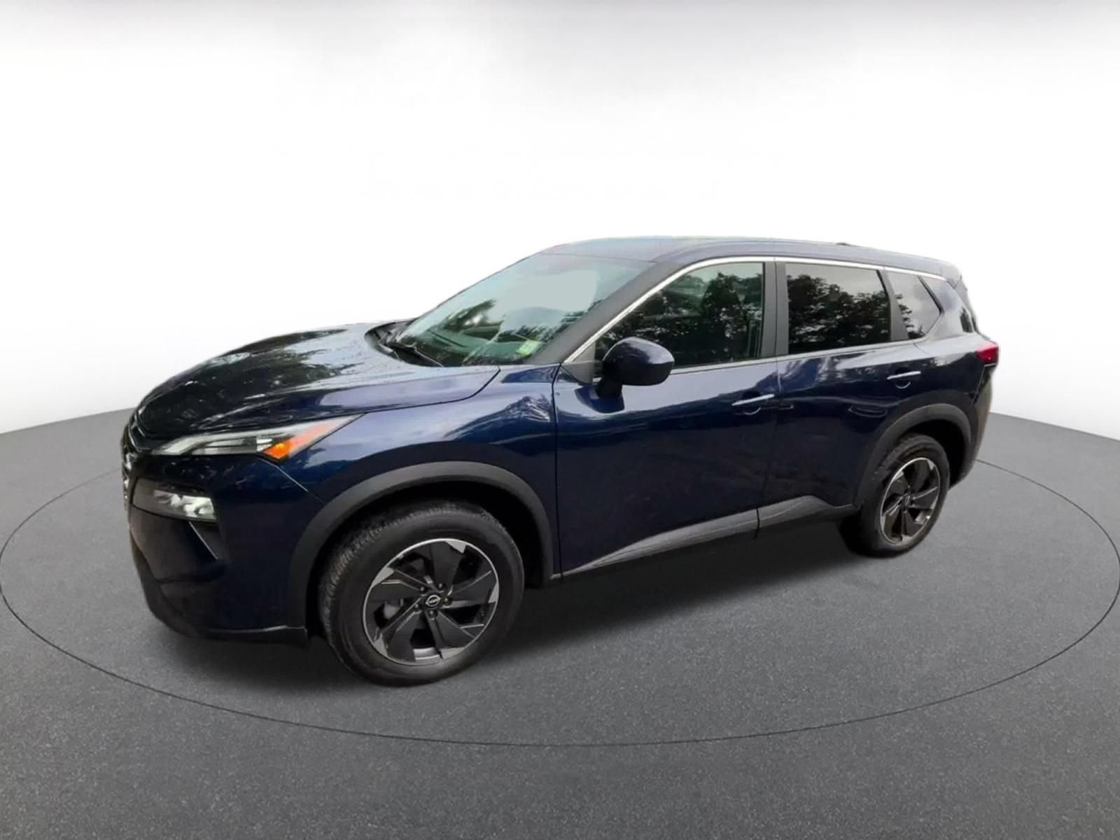 Used 2025 Nissan Rogue SV FWD image 6