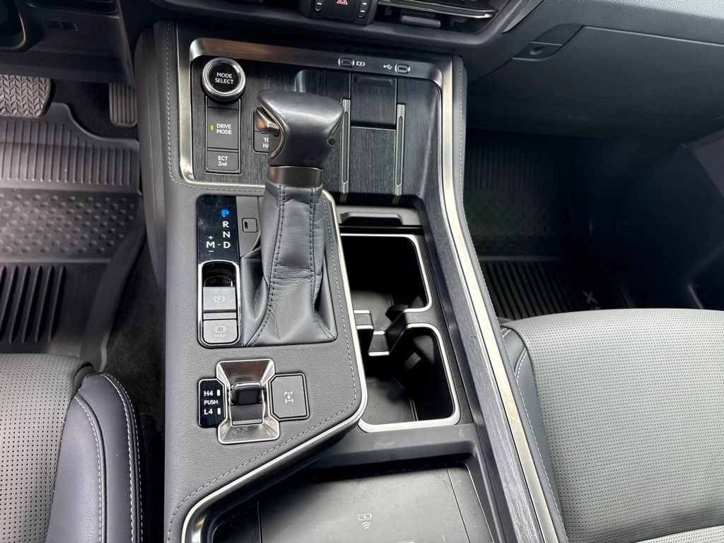 Certified 2025 Lexus GX 550 w/ Accessory Package (Z1) AWD/4WD image 15