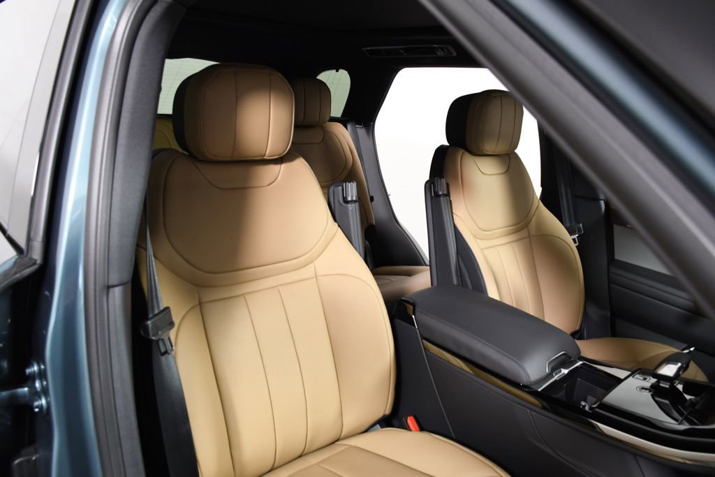 New 2026 Land Rover Range Rover Sport Dynamic SE AWD/4WD image 19
