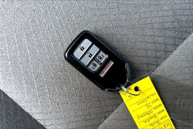 Used 2016 Honda Odyssey SE image 37