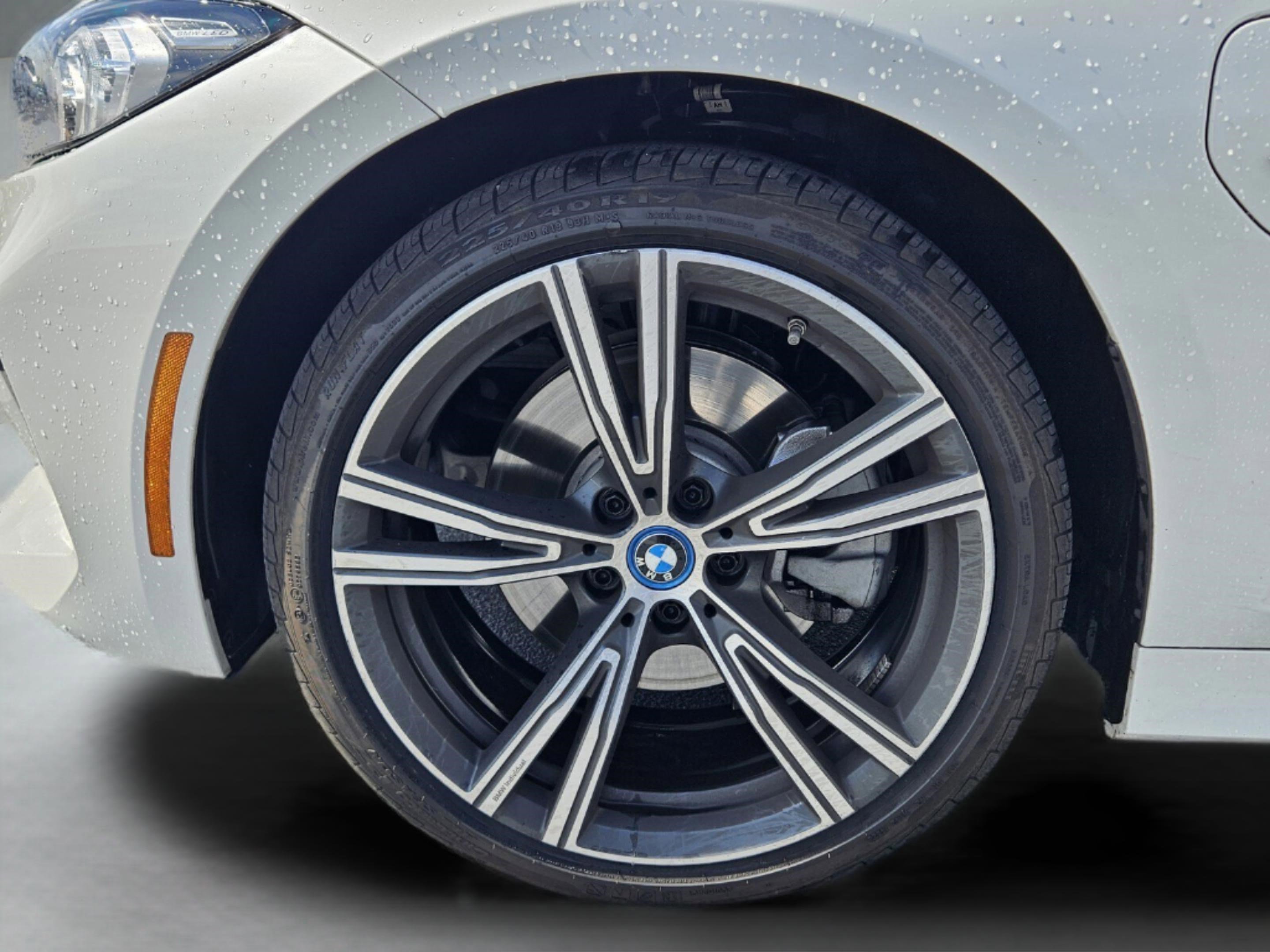 Used 2023 BMW 330e w/ Driving Assistance Package RWD image 31