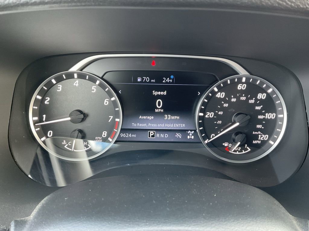 Used 2024 Nissan Frontier SV image 12